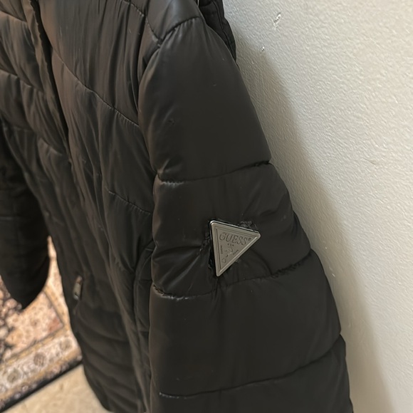 GUESS LONG PUFFER COAT BLACK - Picture 6 of 6